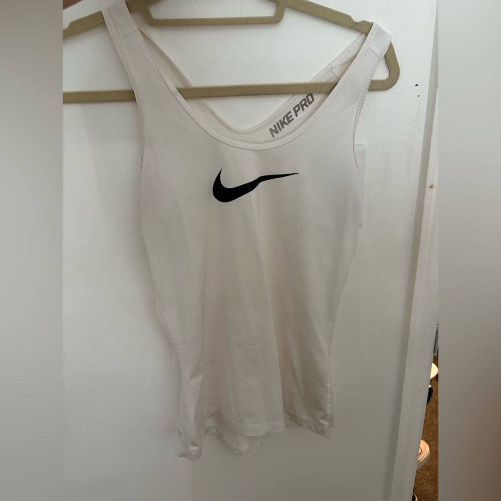 Nike Pro Women's White and Black Tank Top